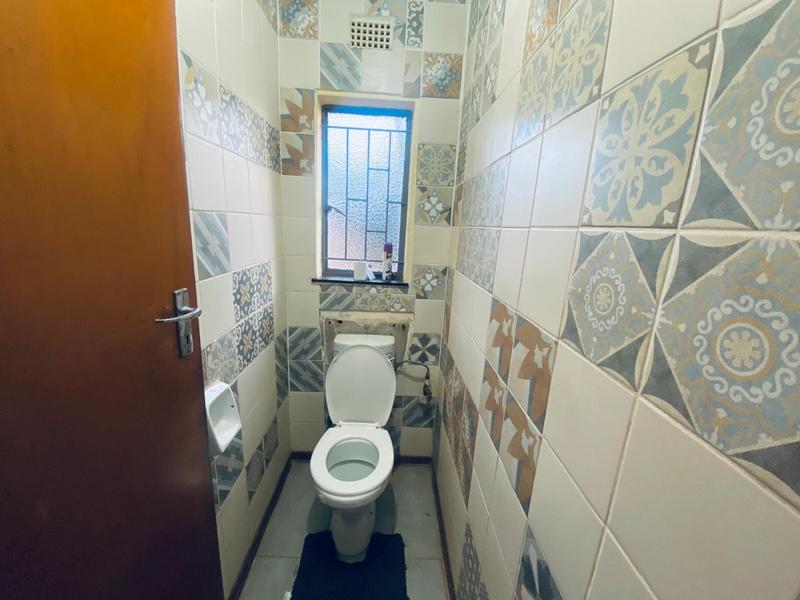 To Let 5 Bedroom Property for Rent in Kathu Northern Cape